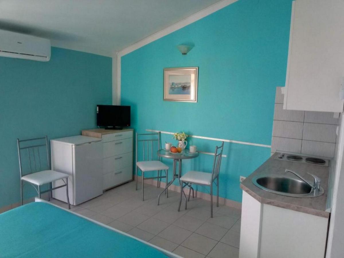 Apartments Zadro Tribalj エクステリア 写真
